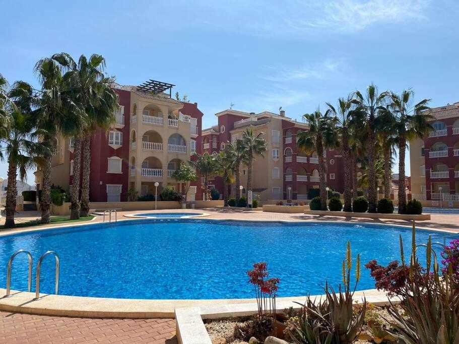 Acogedor Apartamento Cerca De La Playa Los Alcázares Exterior foto